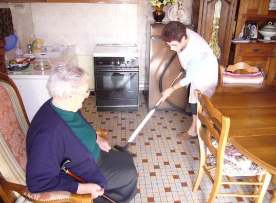 Manque de contrôle des services d'aide à domicile - Source de l'image: http://s1.e-monsite.com
