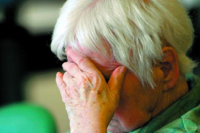 Un guide officiel contre la maltraitance des aînés maintenus à domicile - Source de l'image:http://www.ladepeche.fr
