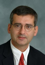 Docteur Andres Lozano de l'université de Toronto au Canada - Source de l'image : http://www.parkinson.ca/